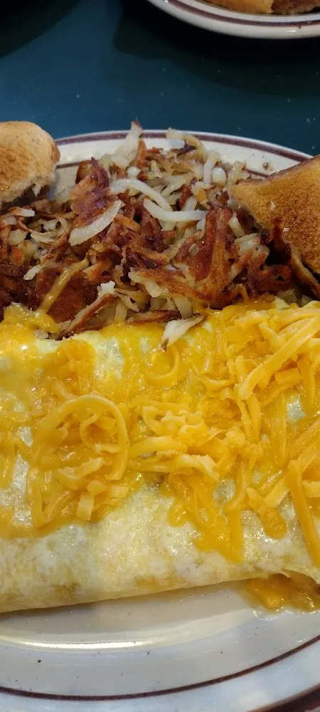 Sausage Omelette with Hashbrowns